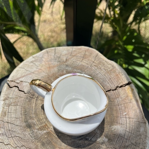 Royal Standard bone Purple Flower China Creamer - Picture 7 of 8